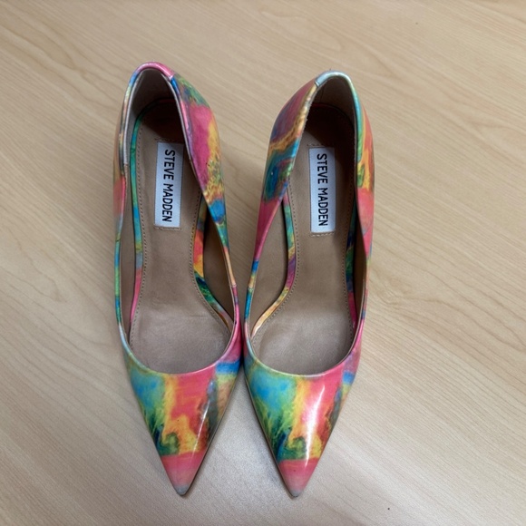 Steve Madden Multicolor Tie-Dye Patent Pointed-Toe Stiletto Heels Size 7 - Picture 2 of 3
